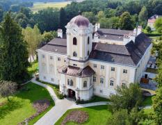 Schlosshotel Rosenau ****superior Aussenansicht des Schlosshotels Rosenau