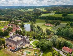 Schlosshotel Rosenau ****superior Luftbild über das Schlosshotel Rosenau