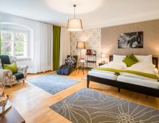 Schlosshotel Rosenau ****superior Beispiel eines Doppelzimmeres im Schlosshotel Rosenau