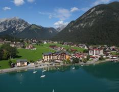 Hotel Post am See **** Blick auf das Hotel Post am See aus der Vogelperspektive