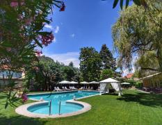 Aussenschwimmbad im Hotel Blue Dream