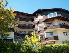 Aussenansicht des Landhotels Henkenhof in Willingen